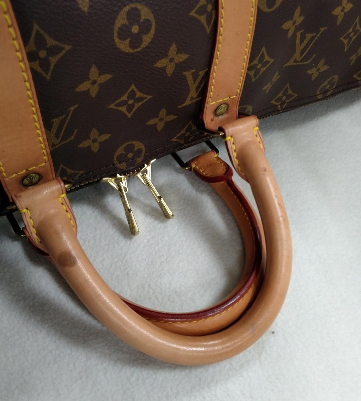 シミ・汚れ少々あり