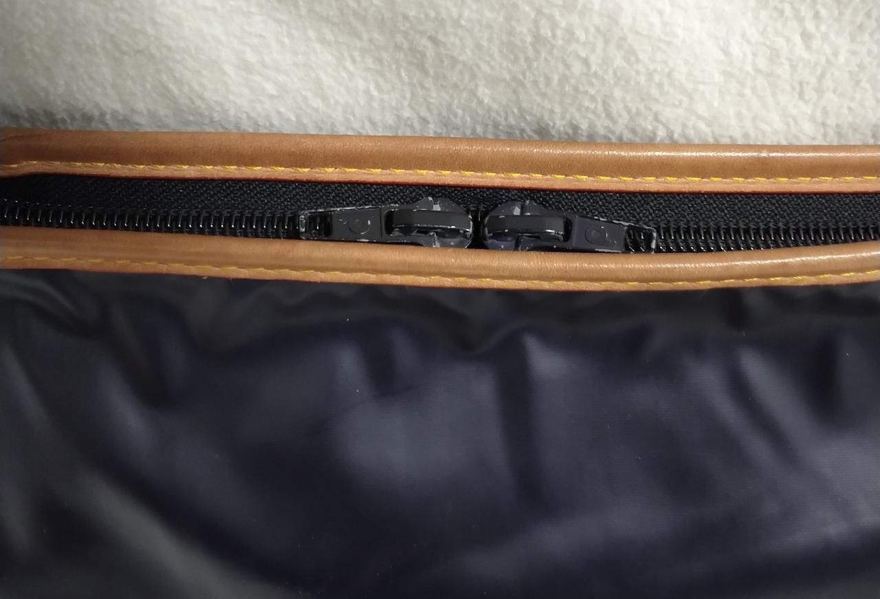 ファスナープルハゲあり