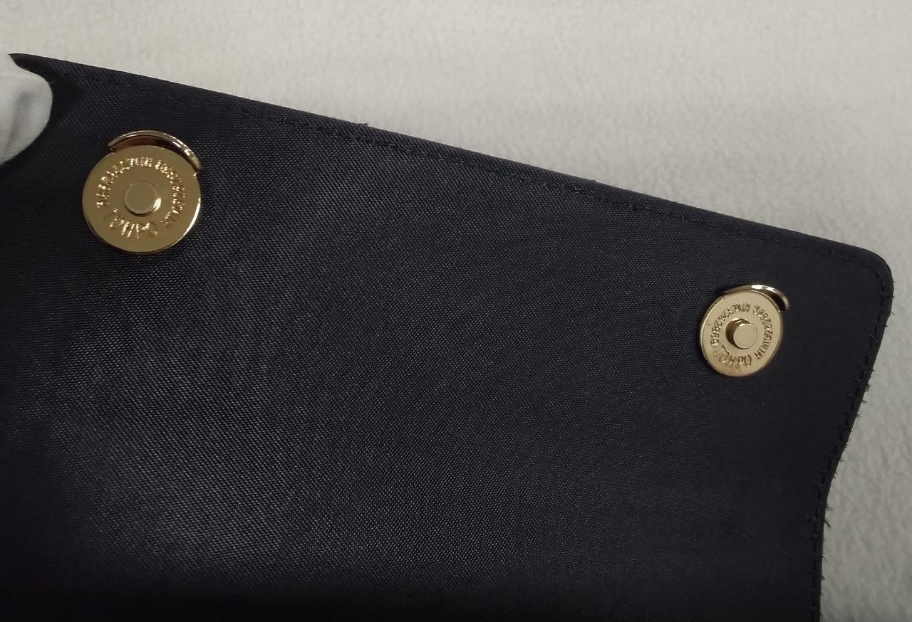 金具にキズ・汚れあり