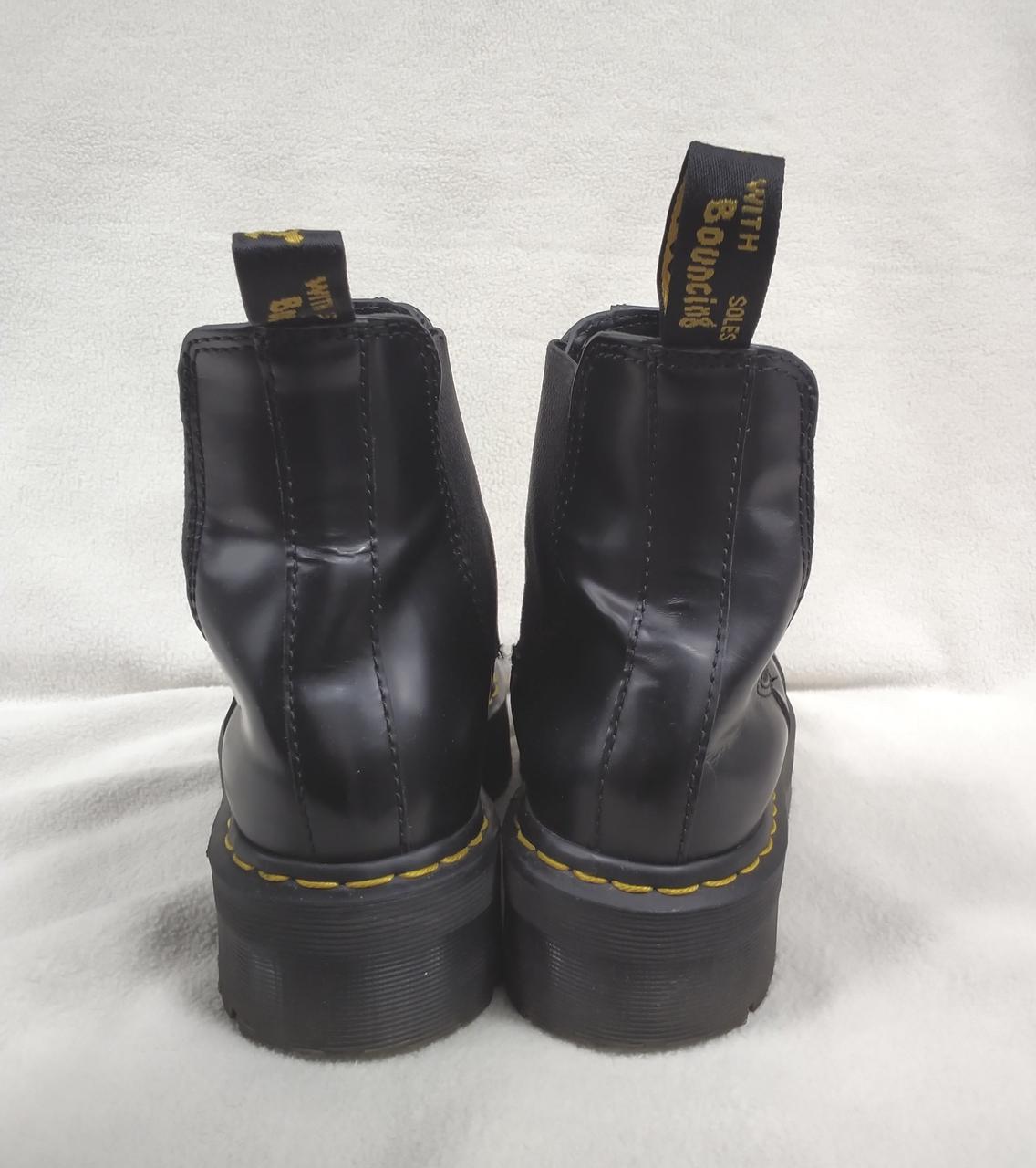 足首後ろ部分少々クセあり