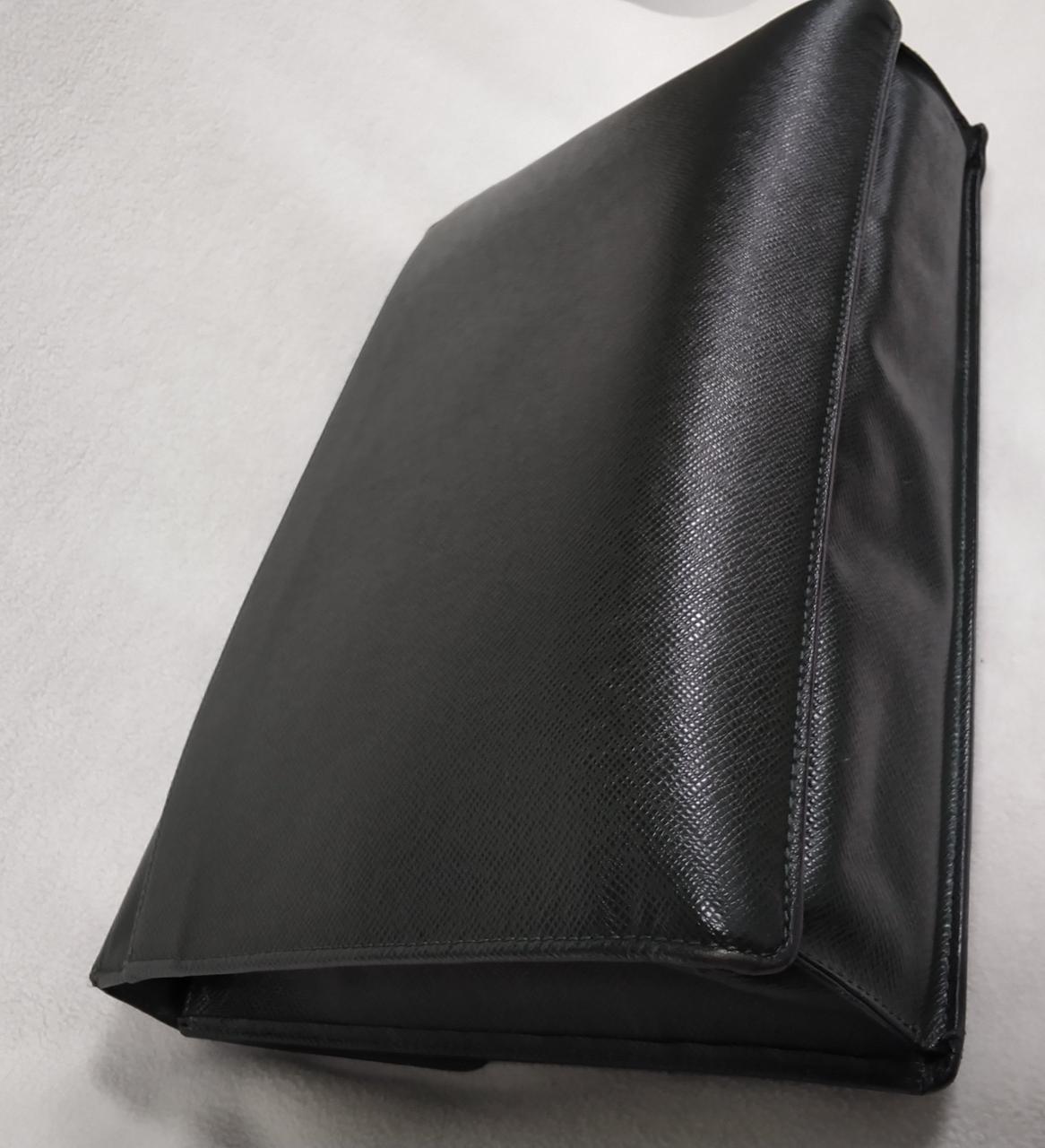 底部分　型崩れのため自立しない