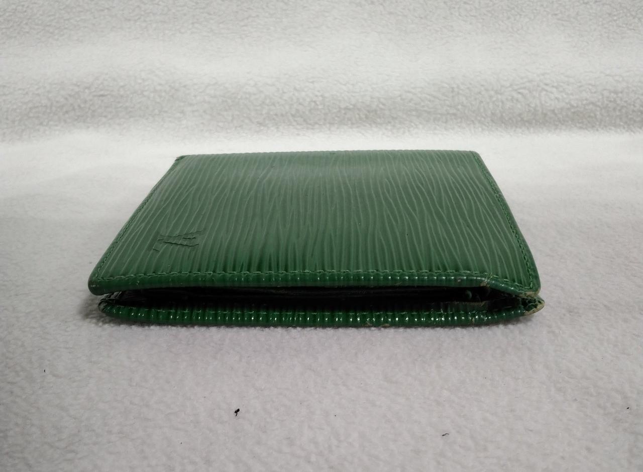 少々型崩れあり