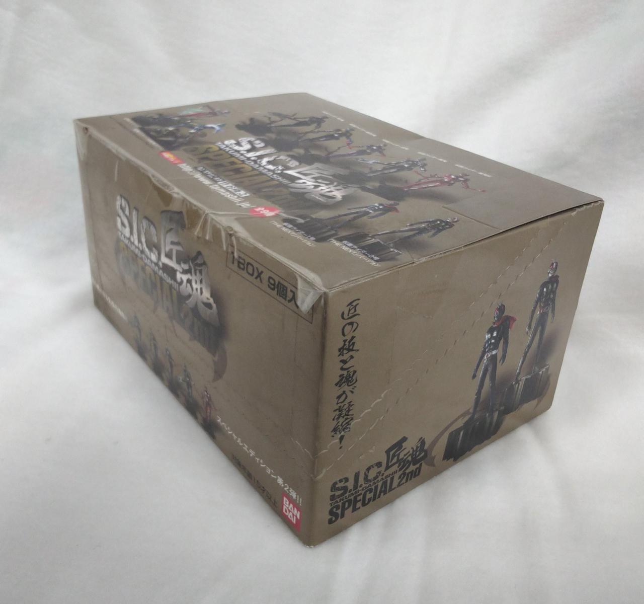 箱の凹み・角スレ・テープの変色ハガレあり