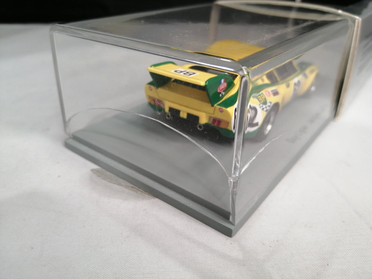 ケース割れ現状品。