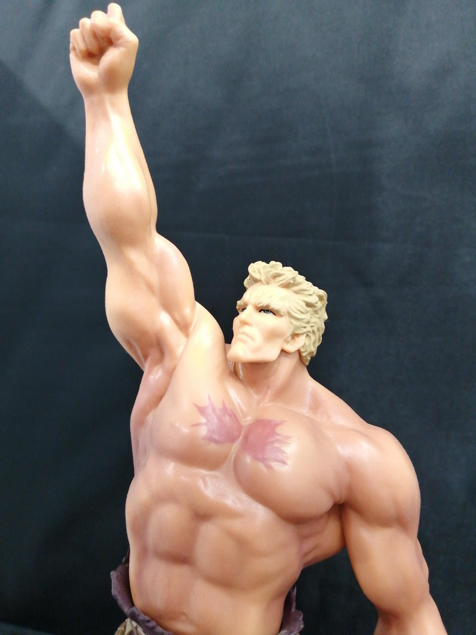 特に目立つ傷無し。