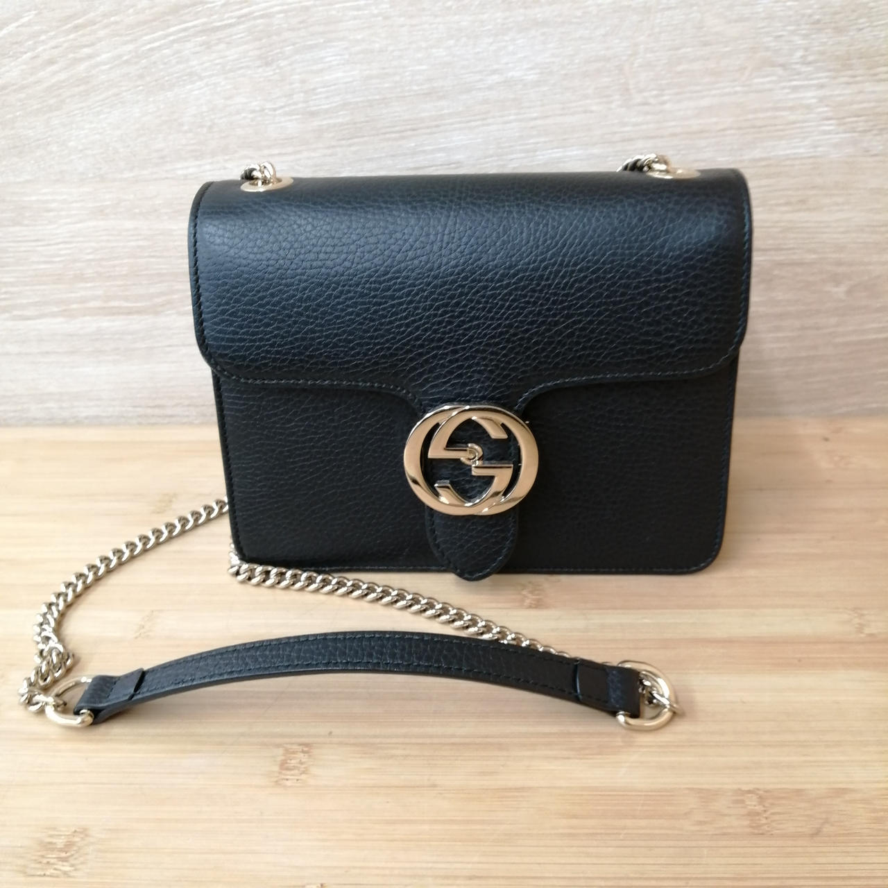 GUCCI 型番：510304 ショルダーバッグ 99,000円