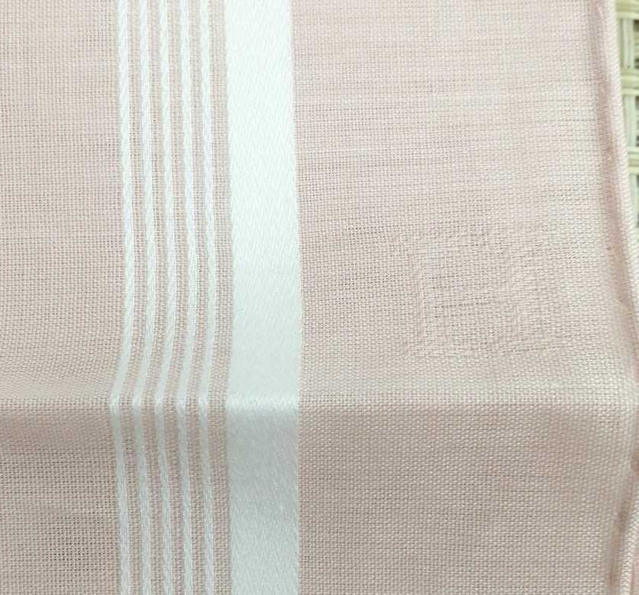 Ｈの地模様があります