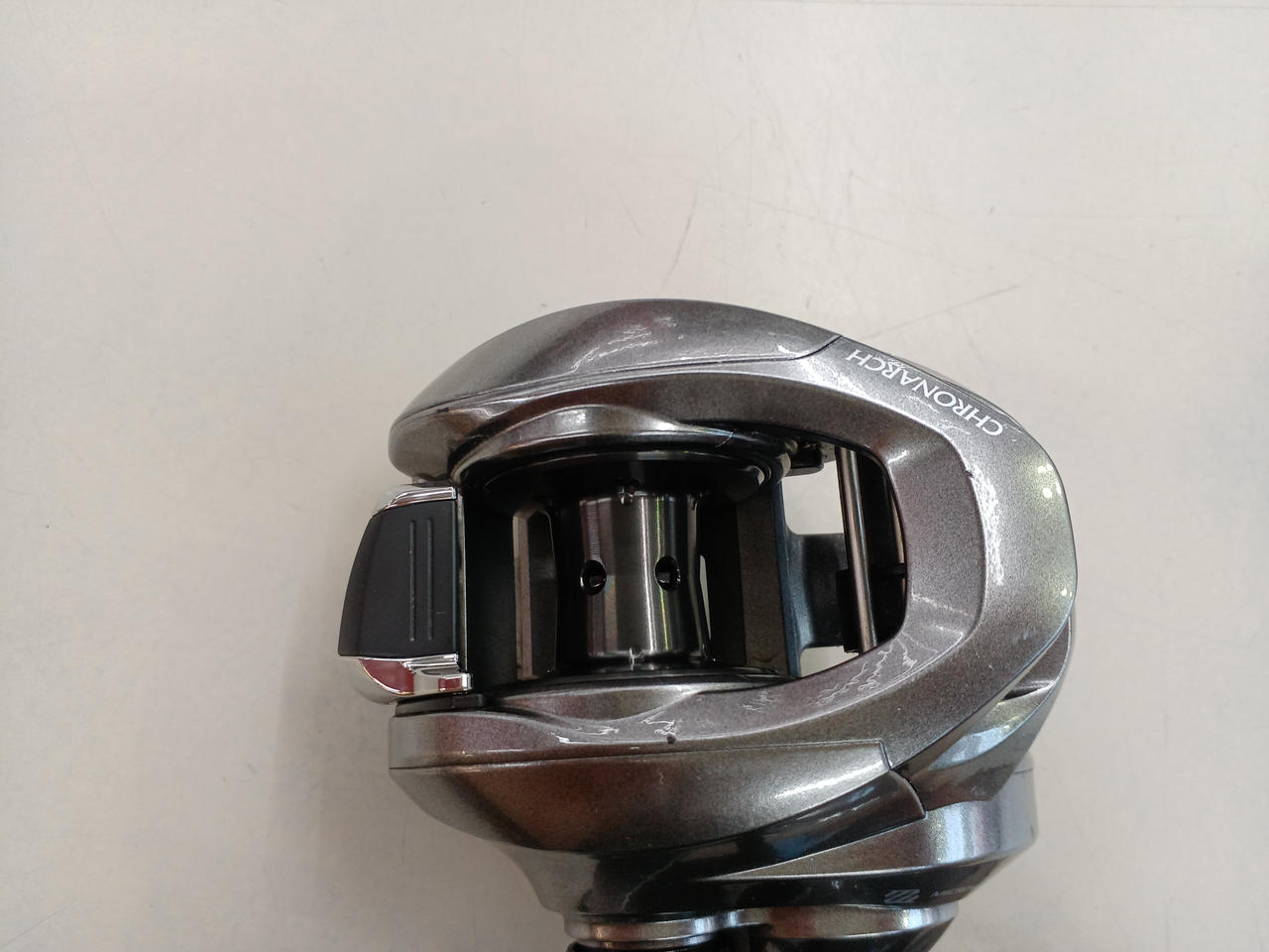 SHIMANO CHRONARCH ベイトリール Amazon | シマノ(SHIMANO) ベイトリール 14 クロナーク CI4+ 150