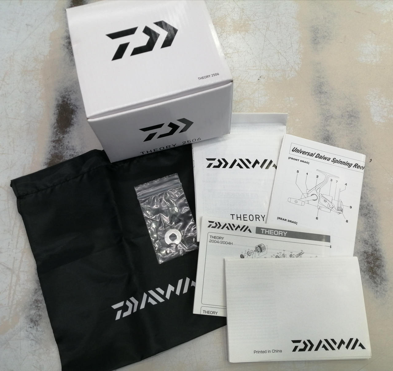 箱、袋、取扱説明書付き