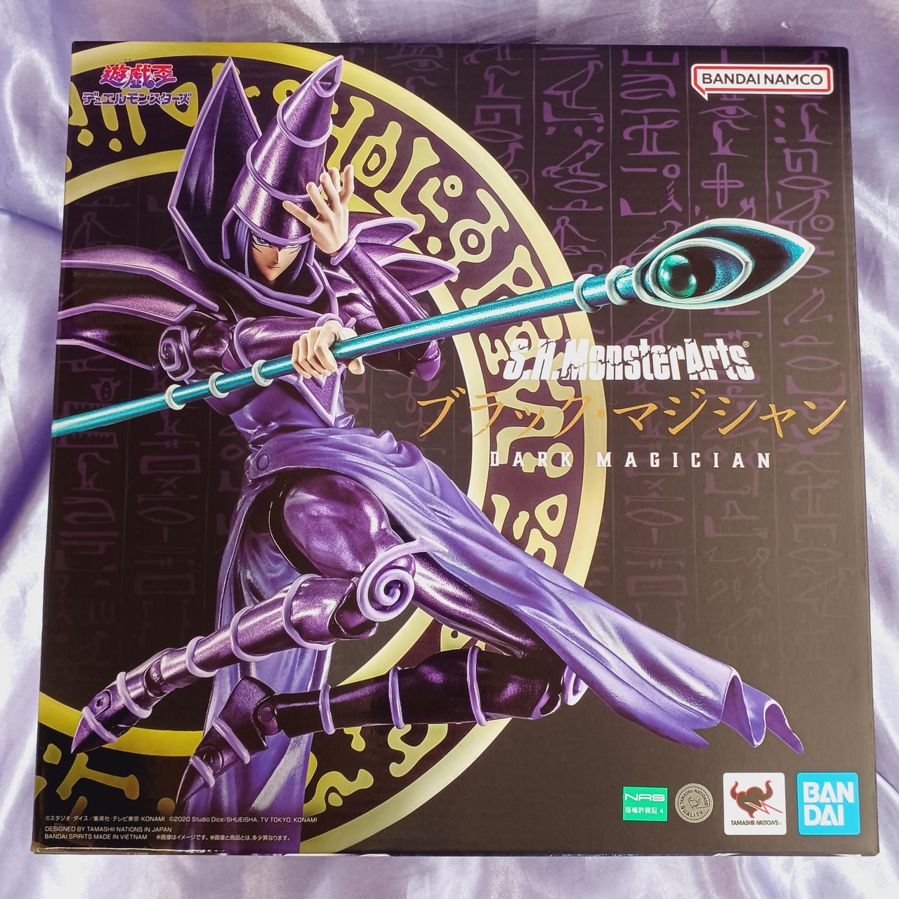 全体的に細かなスレキズあります。