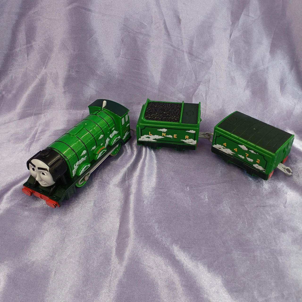 きかんしゃトーマス　トーマスのなかまたち　中古【C-0110】 きかんしゃトーマス トーマスのなかまたち 中古【C-0110】