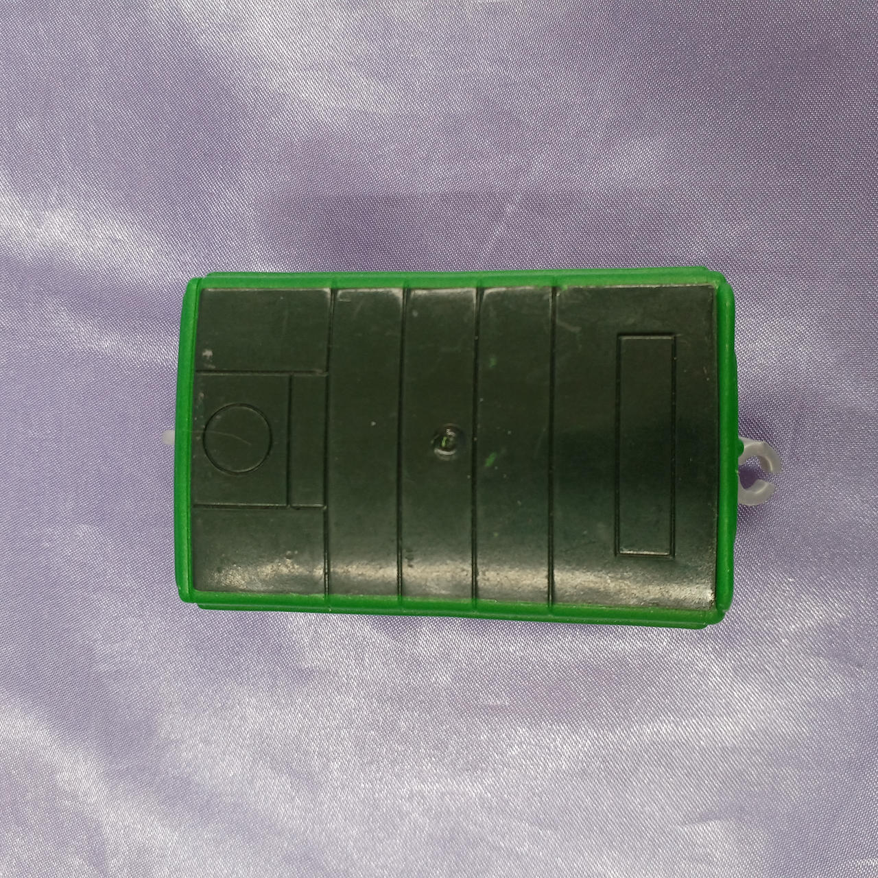 キズ汚れ塗装剥がれあります。