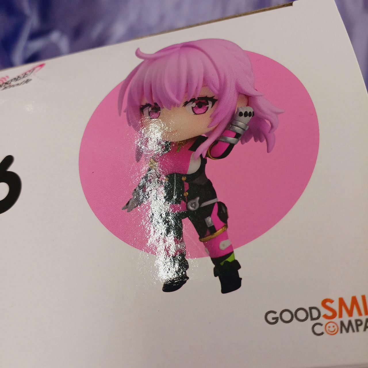 スレキズあります。