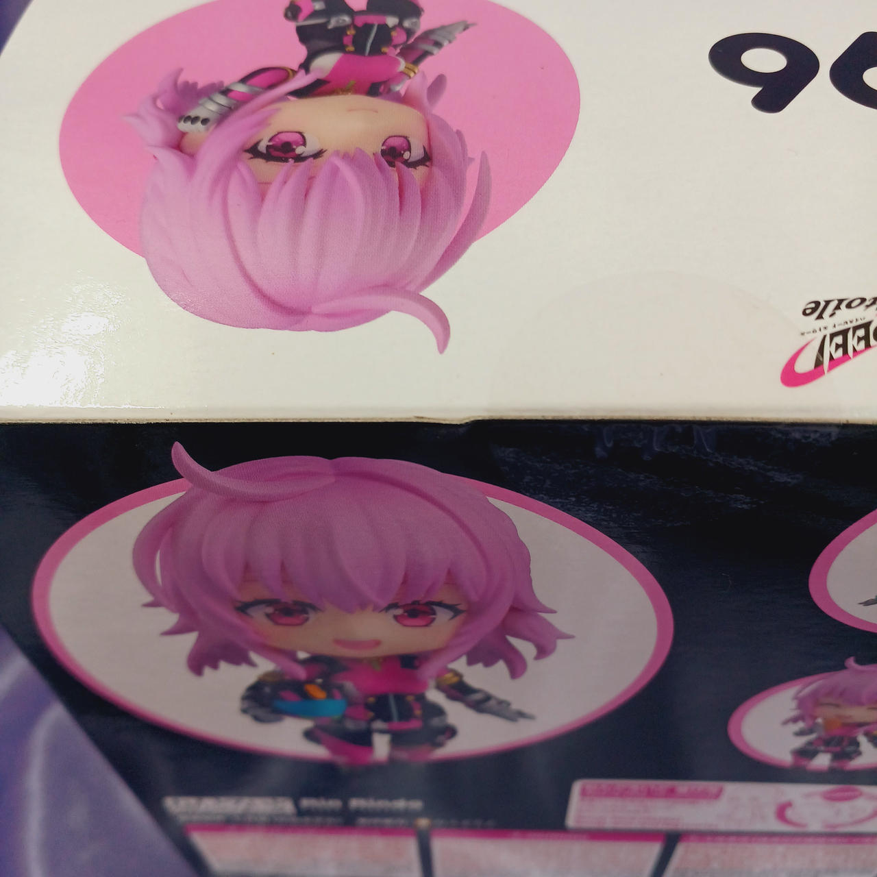 箱イタミあります。