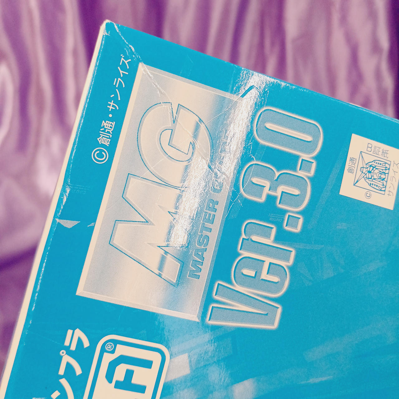 箱イタミあります。