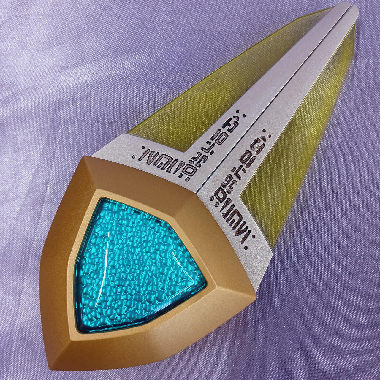 全体的に細かなスレキズ・汚れあります。