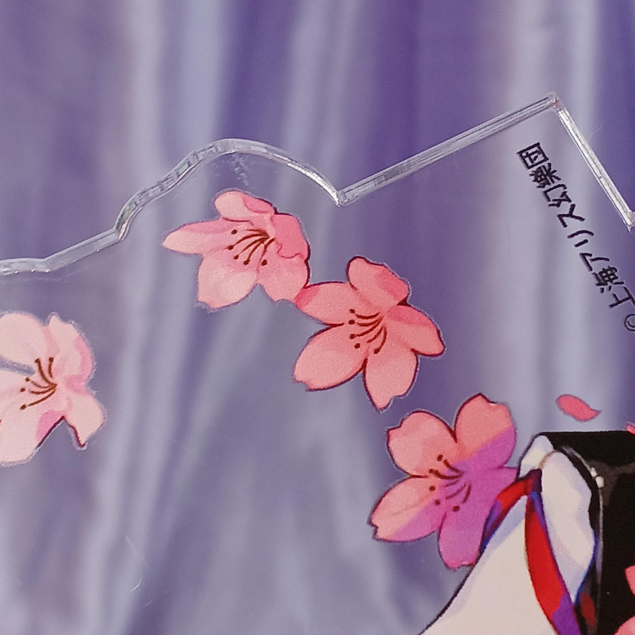 スレキズあります。