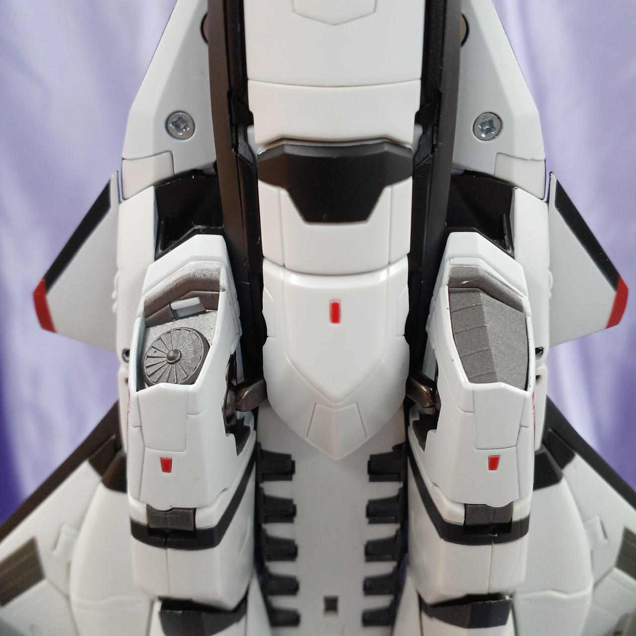 パーツ不足しています。