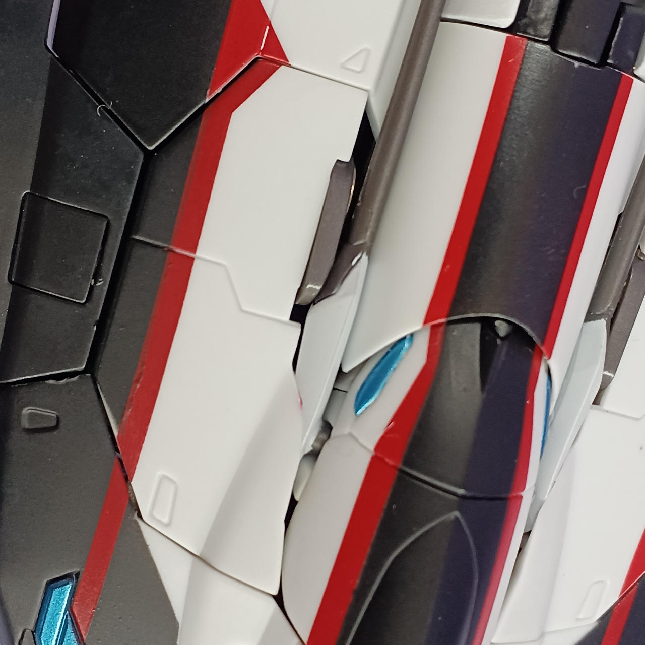 スレキズ・汚れあります。