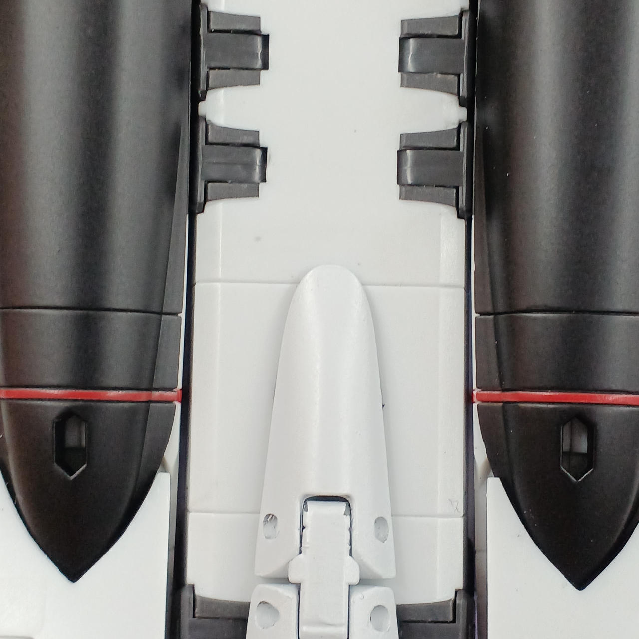 スレキズ・汚れあります。