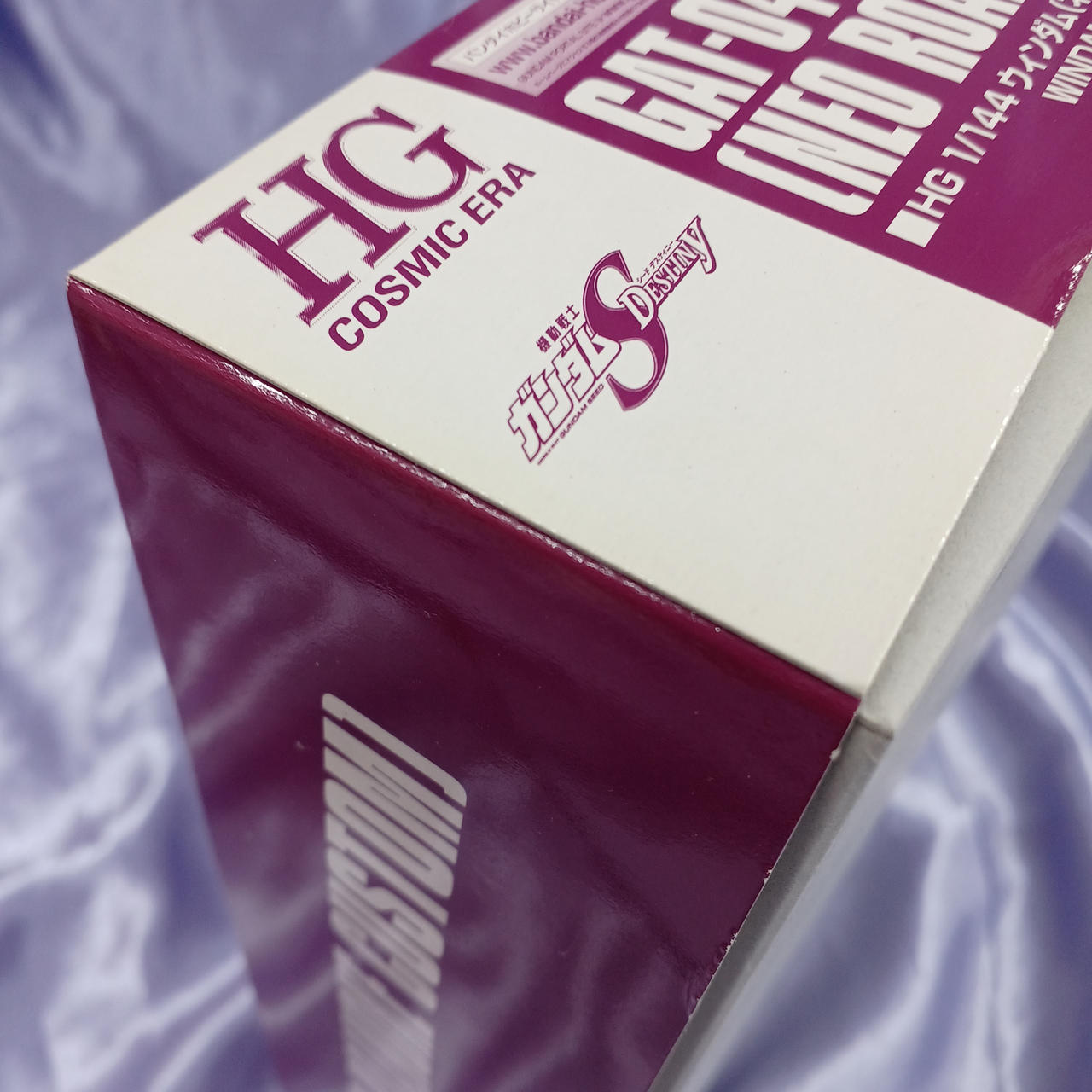 角傷みあります。