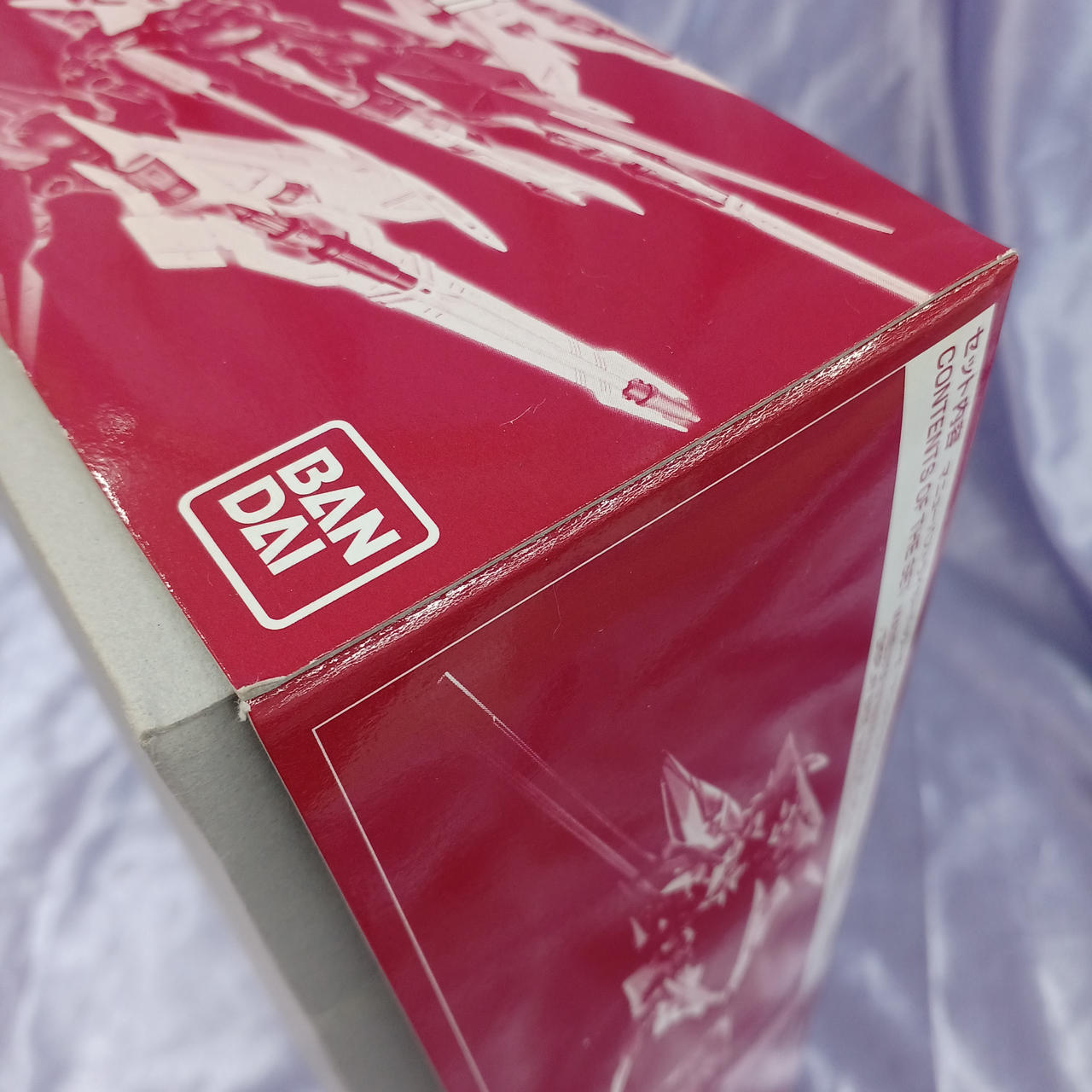 角傷みあります。