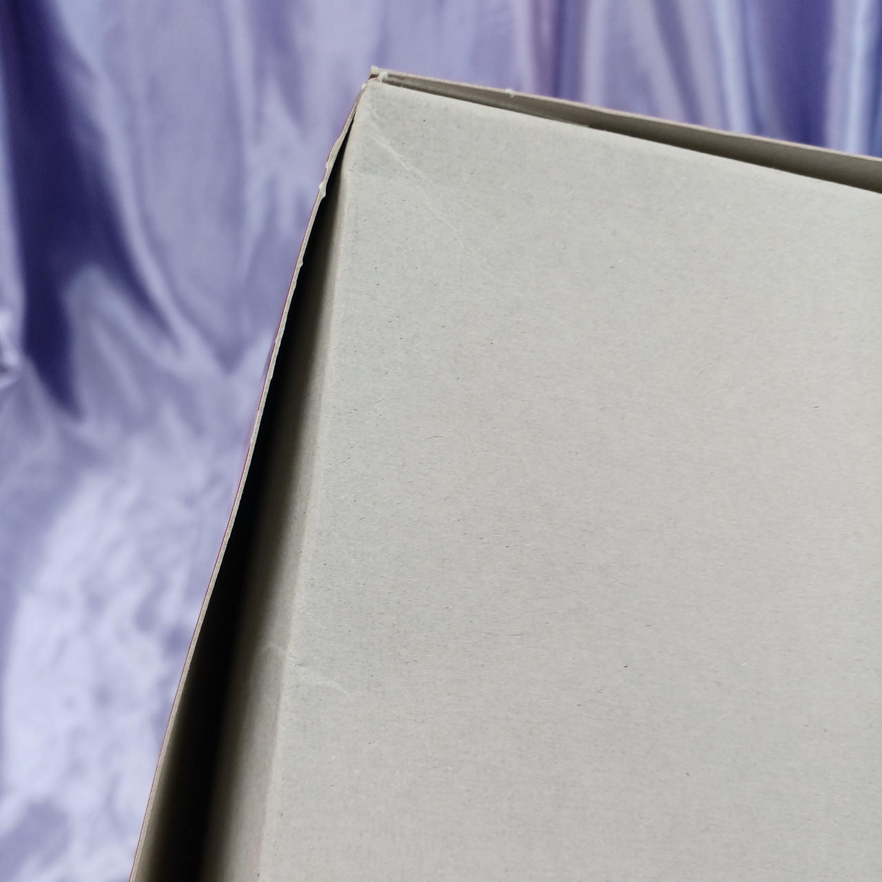 箱へこみあります。