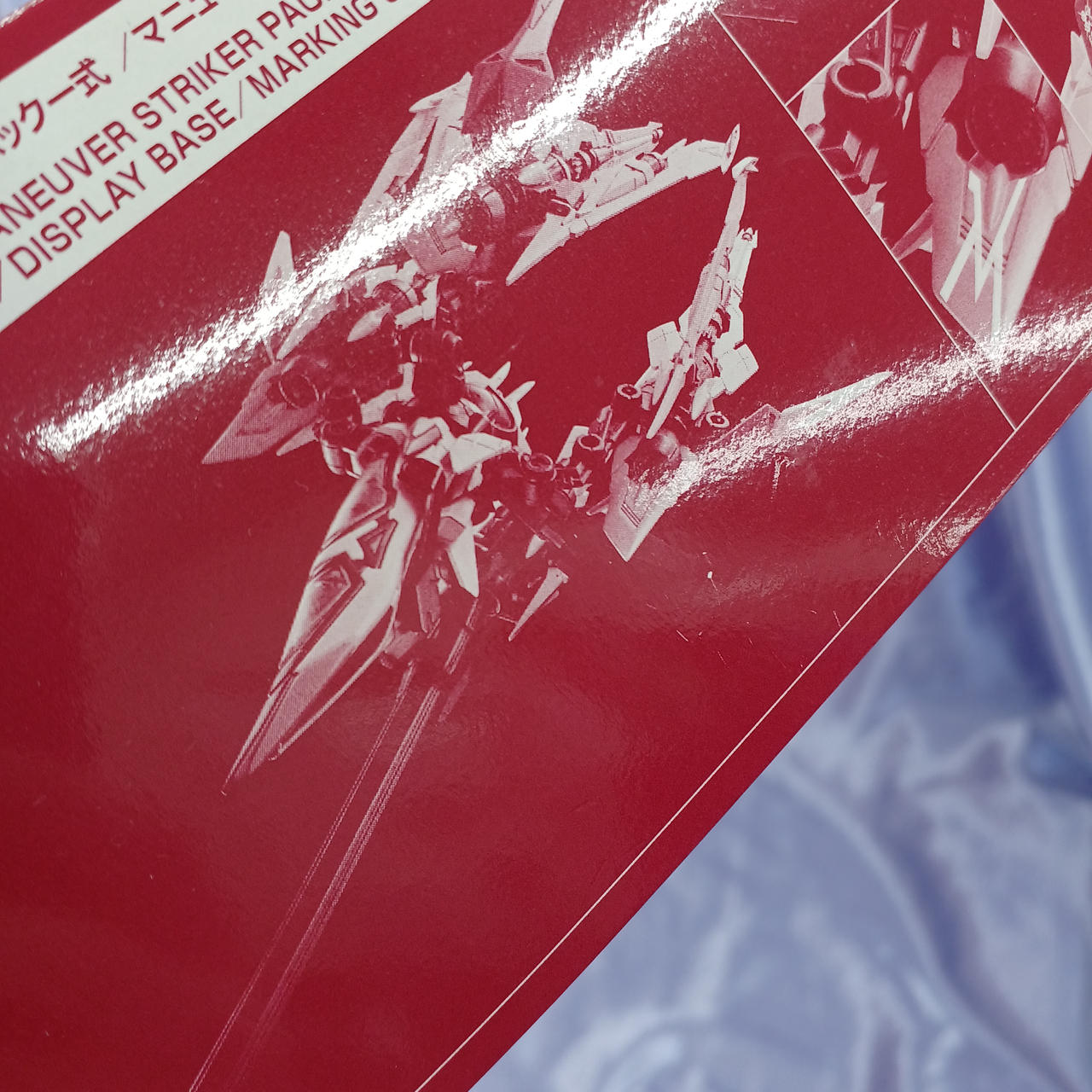 スレキズあります。