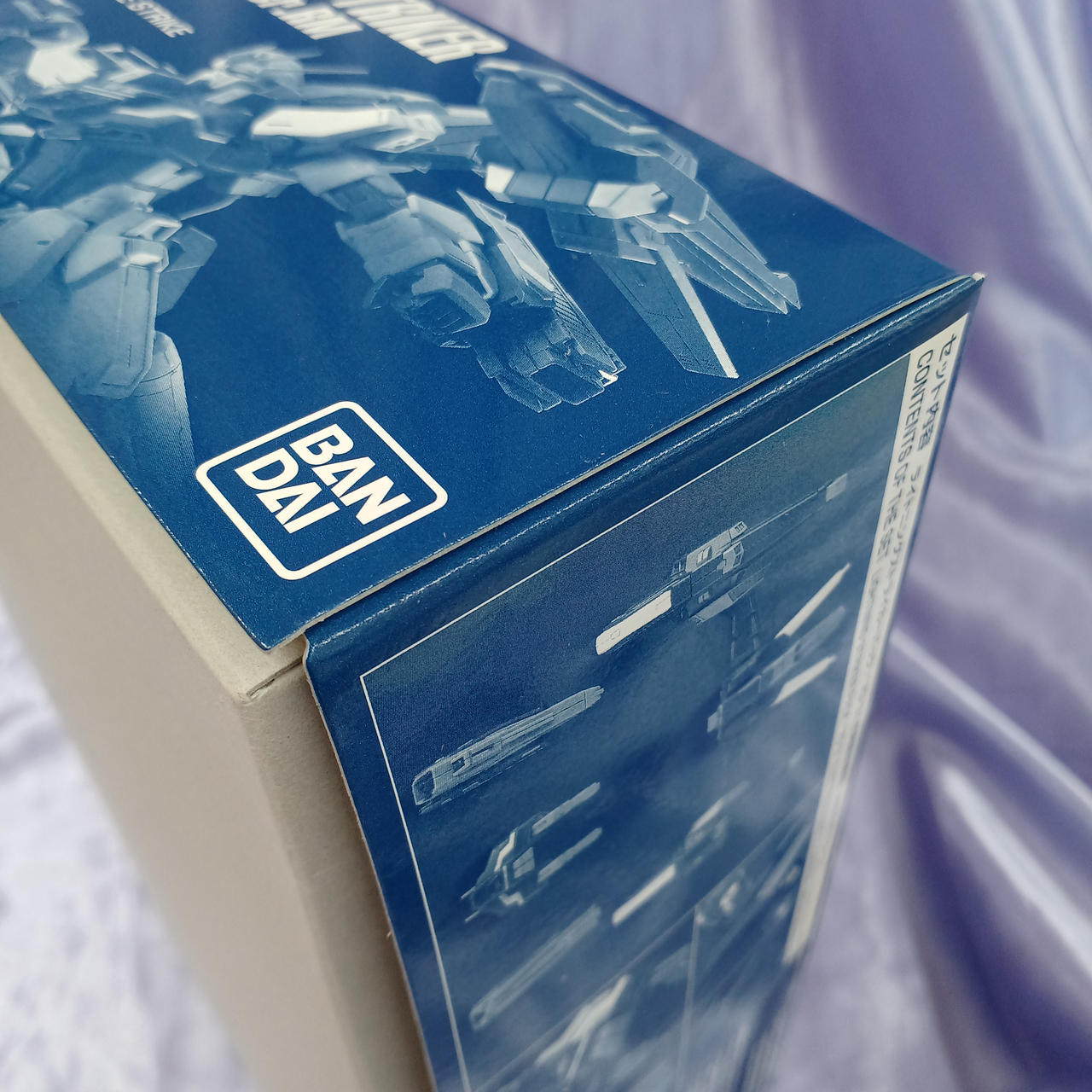 角傷みあります。