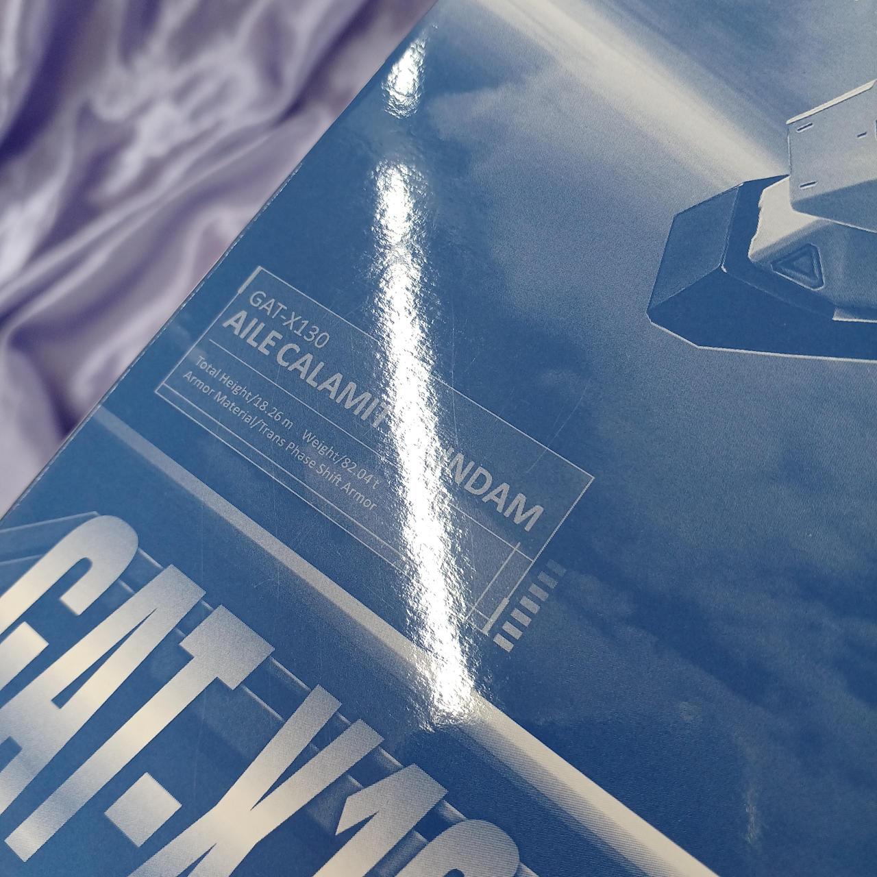 全体的に細かなスレキズあります。