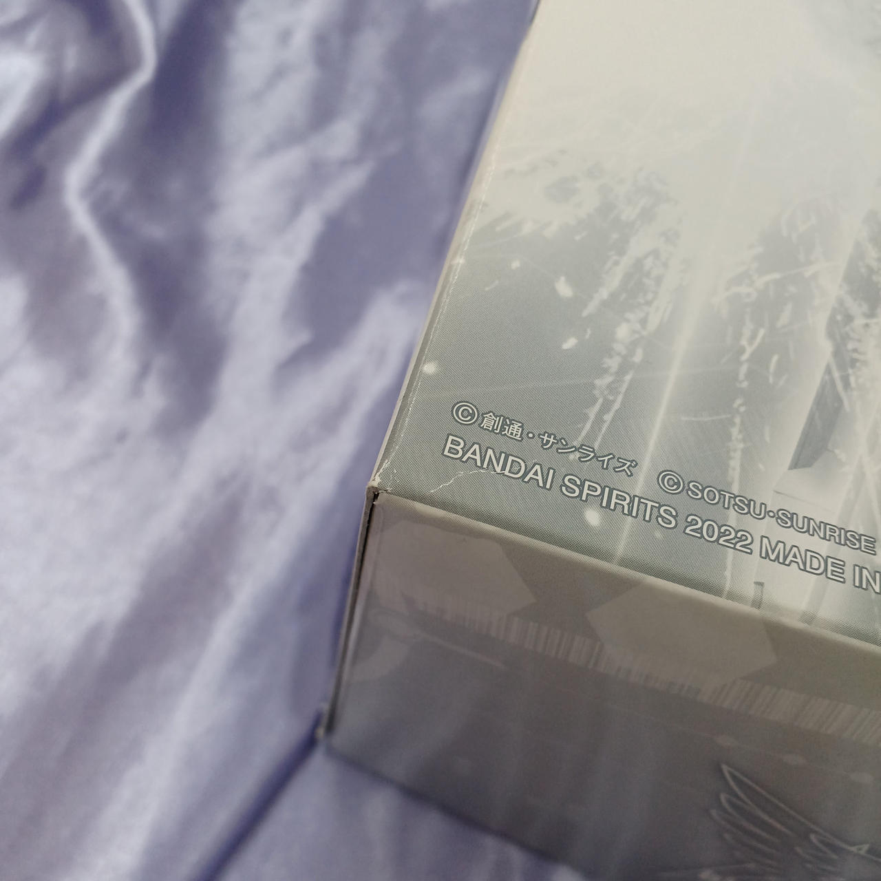 角傷みあります。