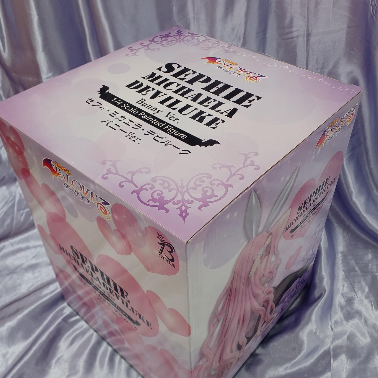 角傷みあります。