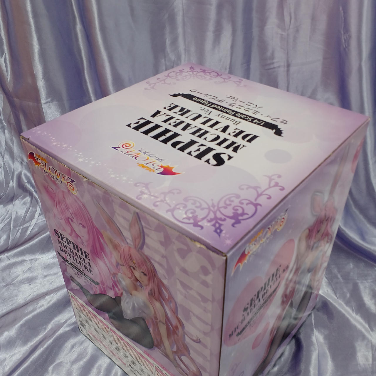 角傷みあります。