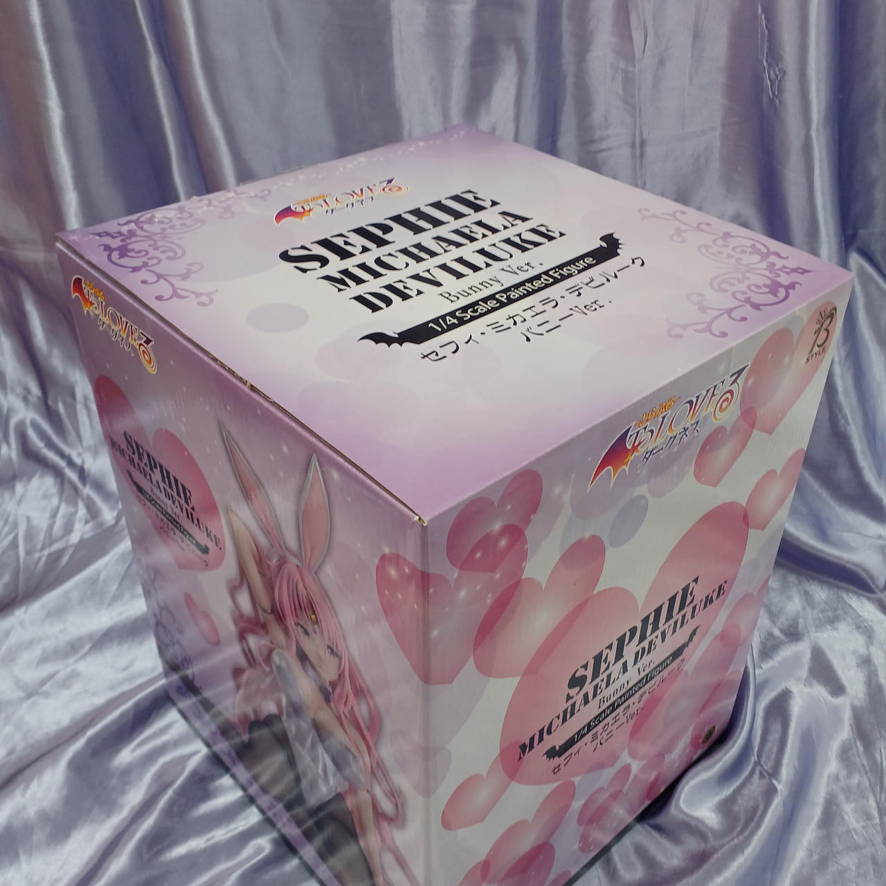 角傷みあります。