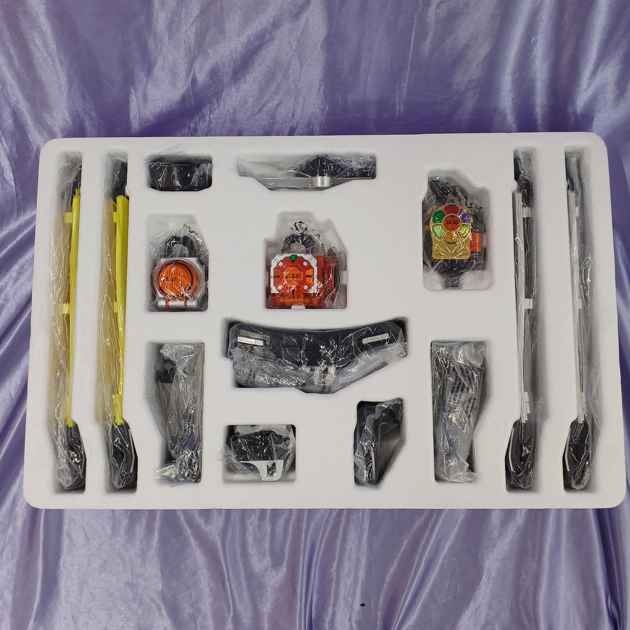 動作確認済み、梱包材傷み・破れあります。