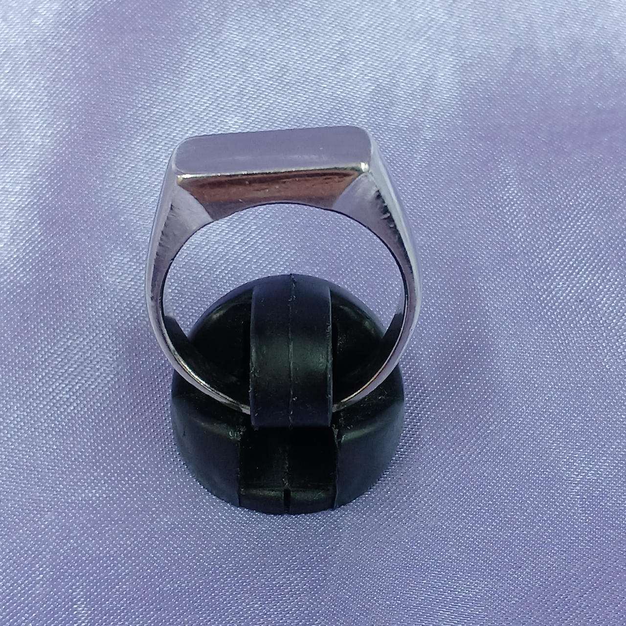 くすみ、細かいキズあり