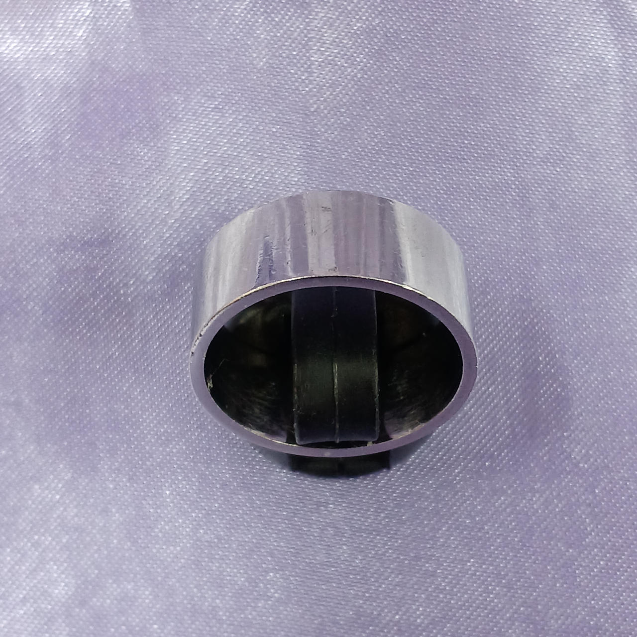 くすみ、細かいキズあり