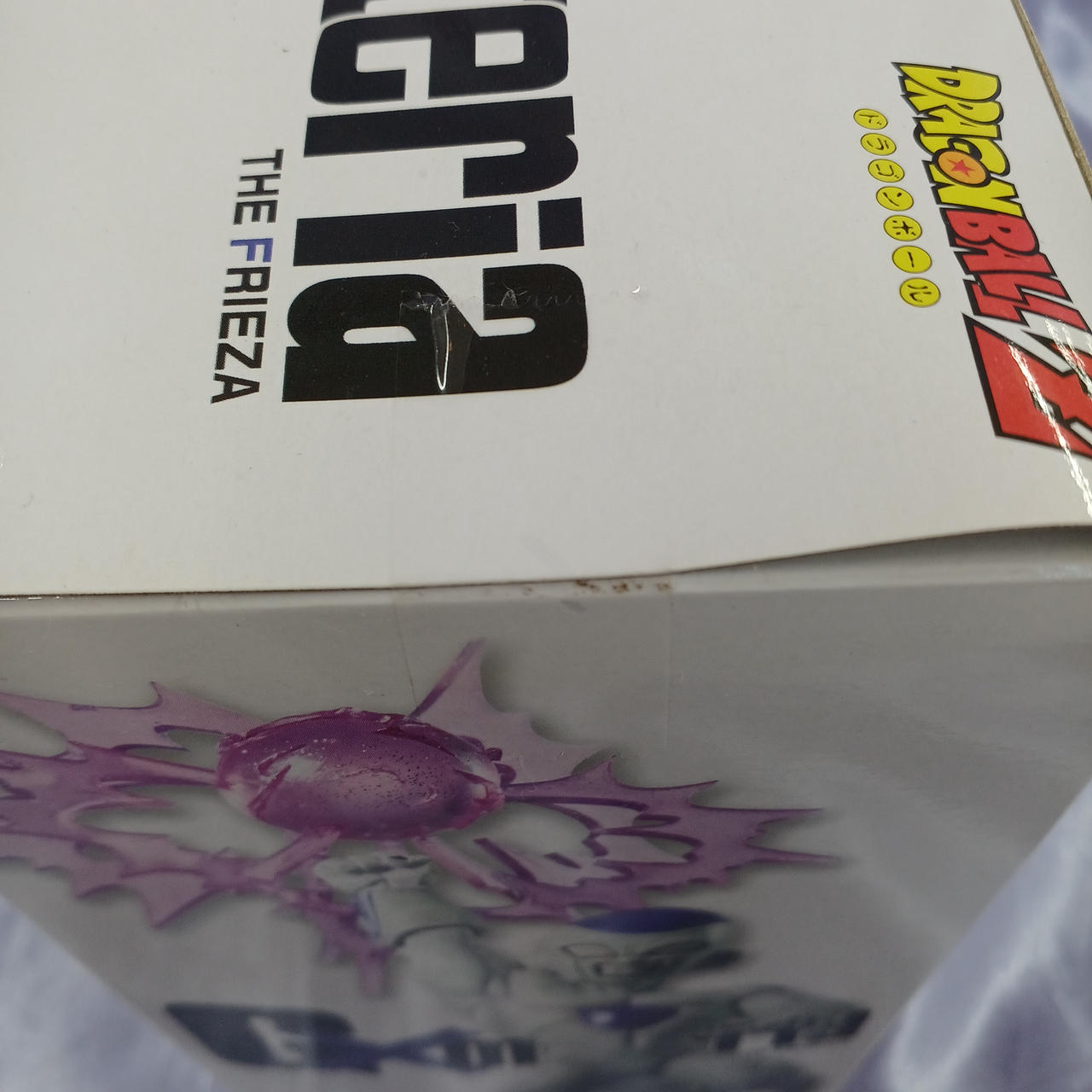 テープ内側汚れあり