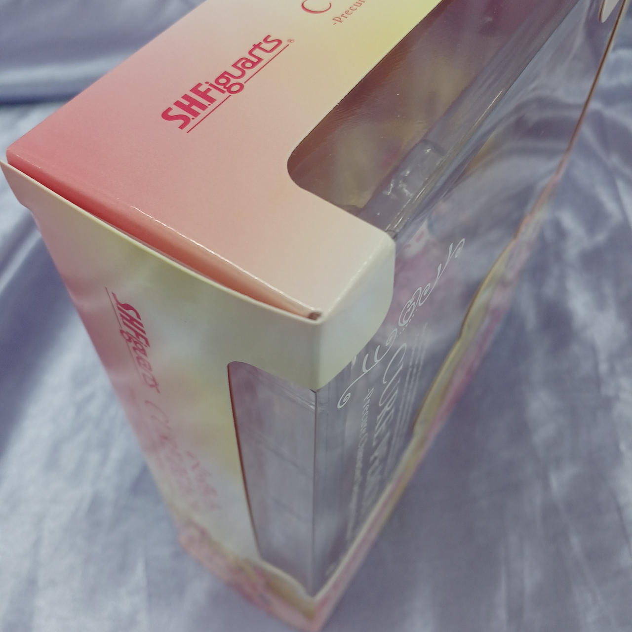 角傷みあります。