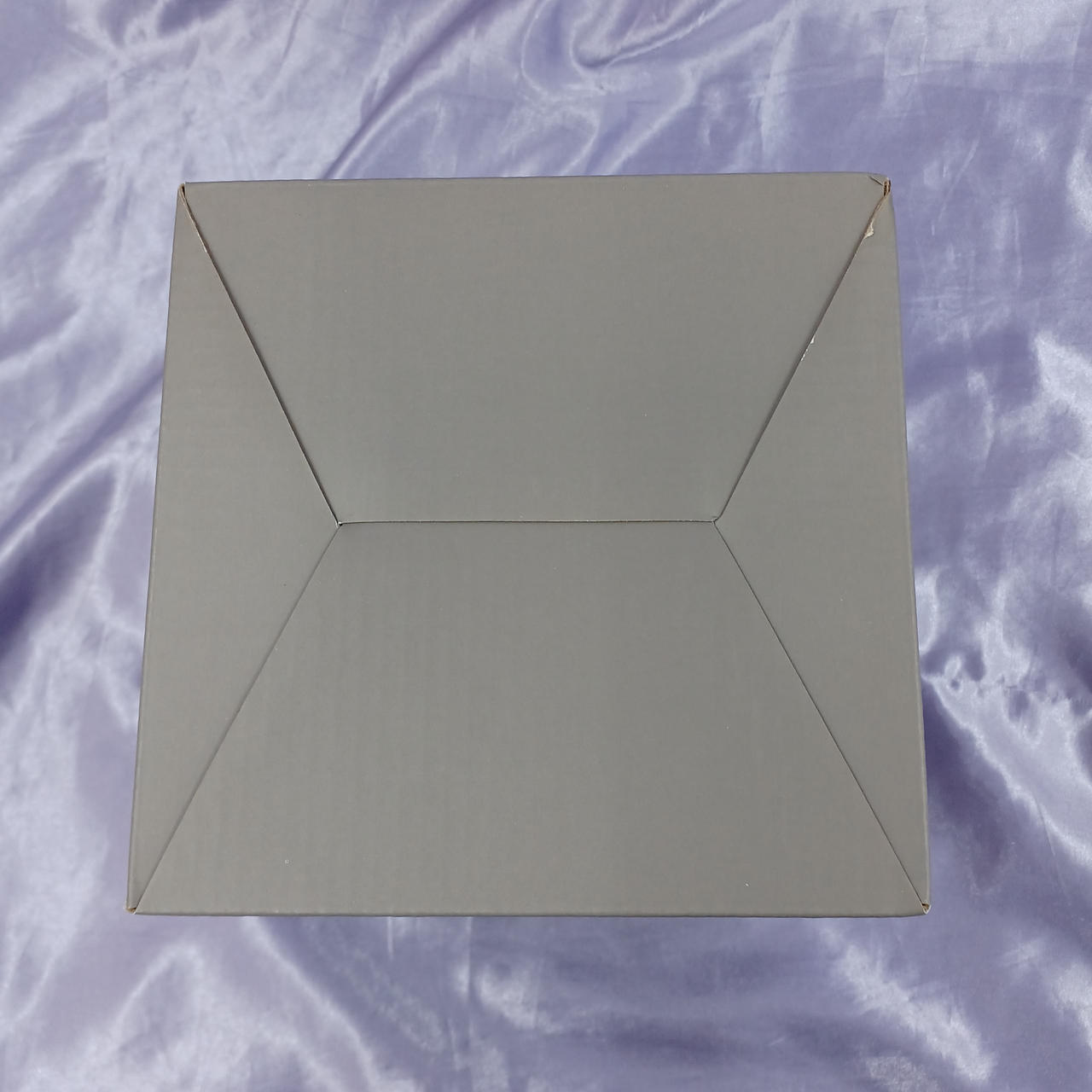 箱イタミあります。