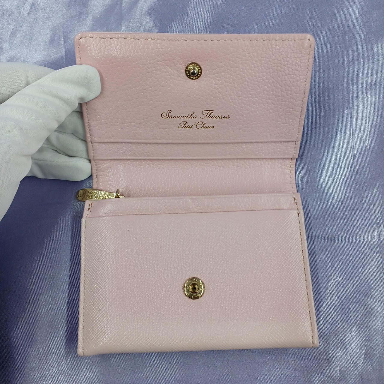 日焼けによる変色あり