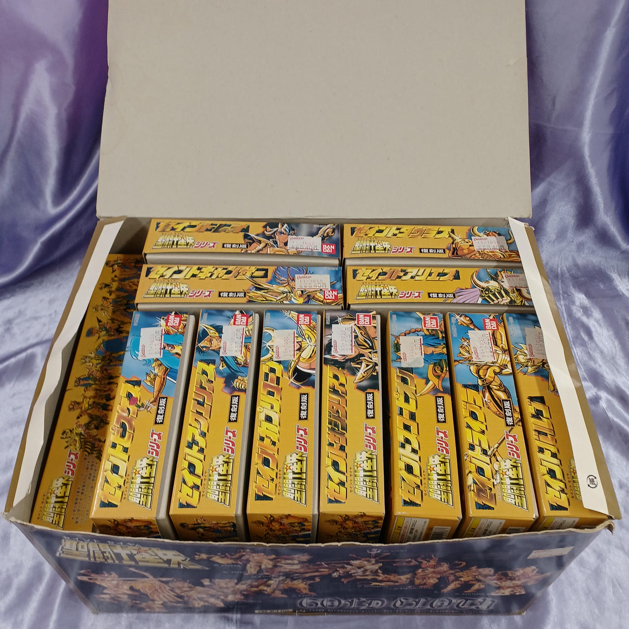 箱傷み・汚れ強めです。