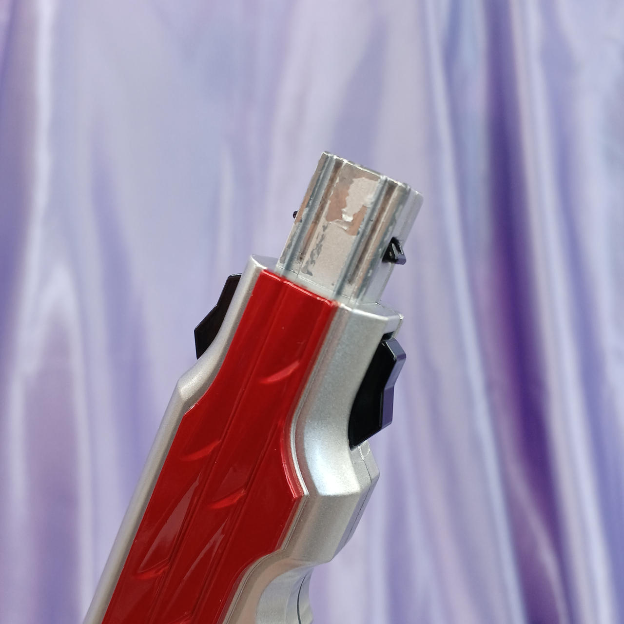 キズ・塗装剥がれあります。