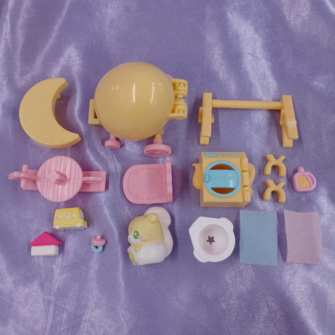 契約書・ベビープレート・哺乳瓶なしです。