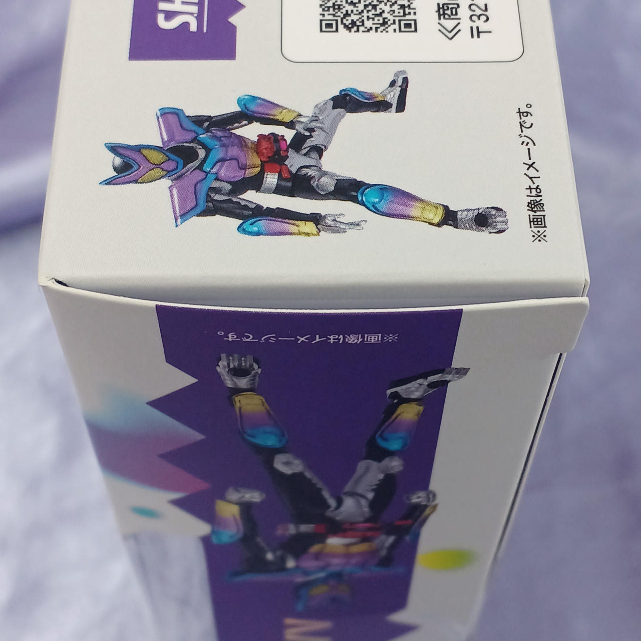 角傷みあります。