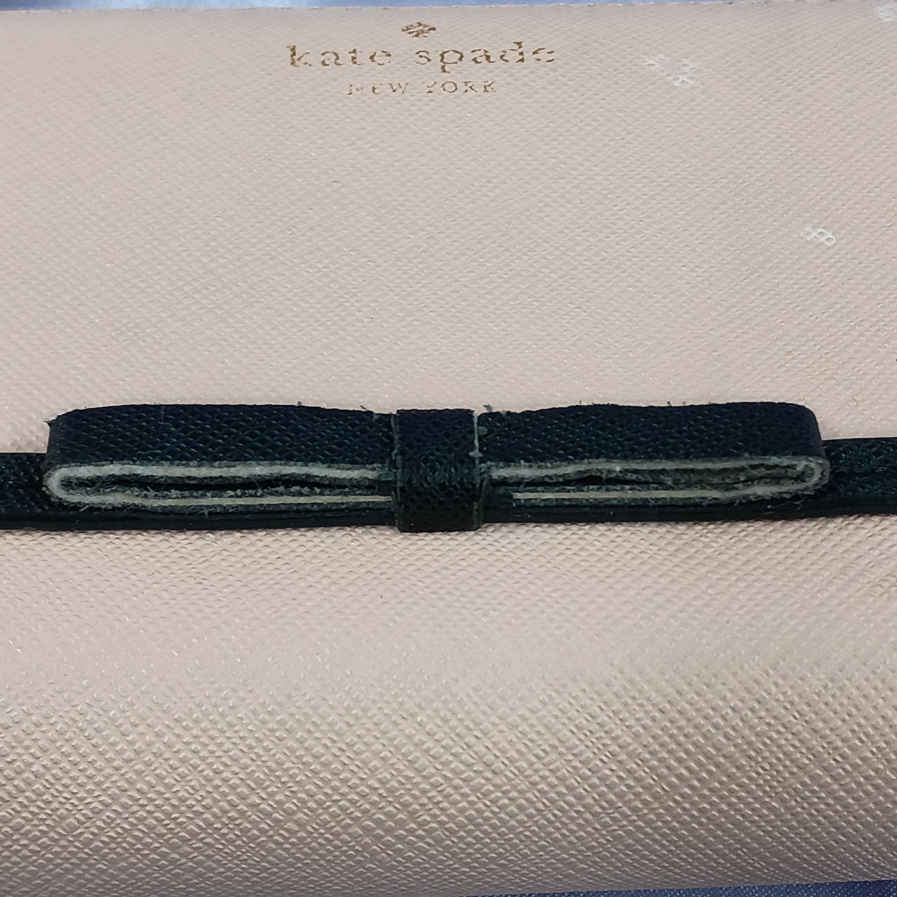 リボンの縁剥がれあり