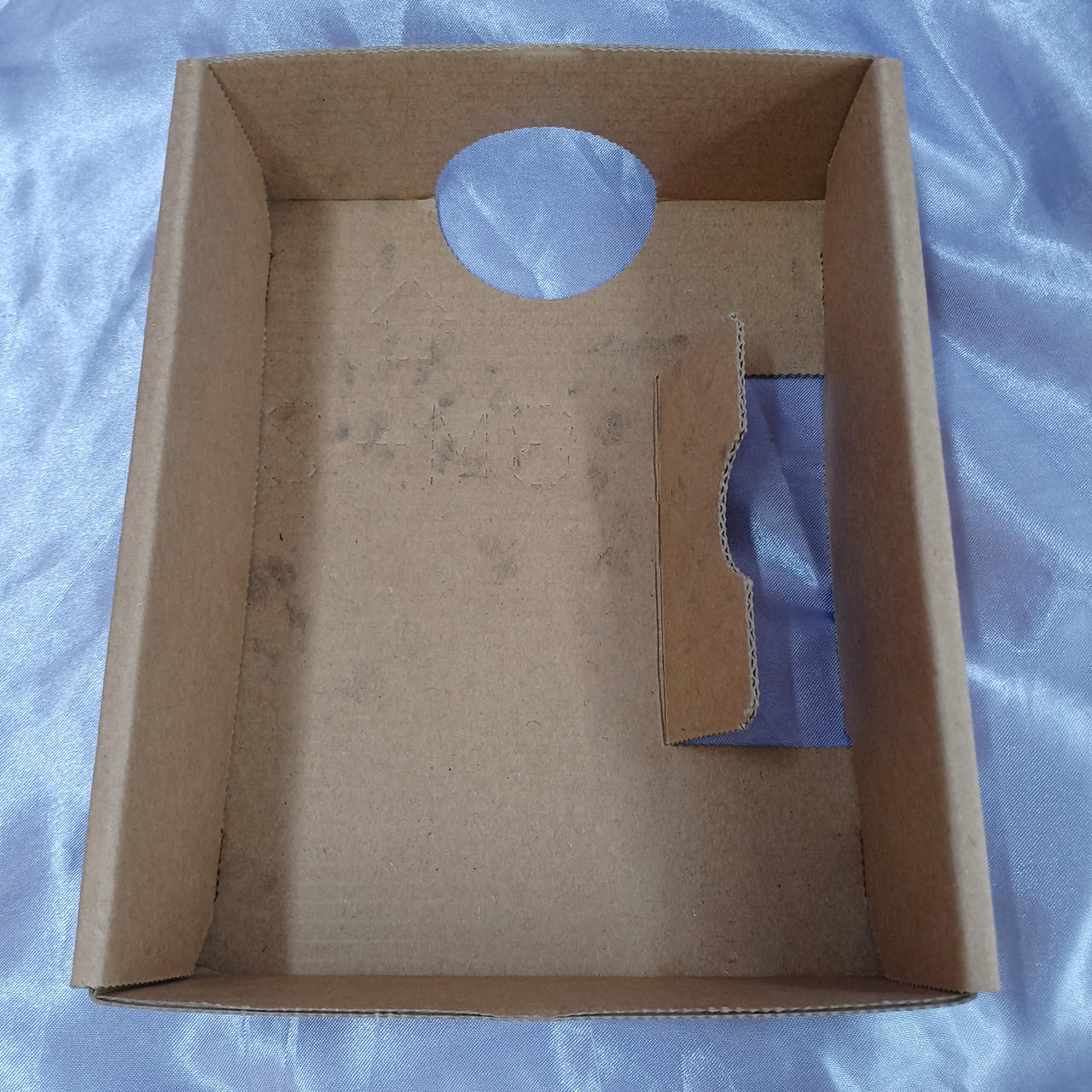 箱保存汚れ強めです。