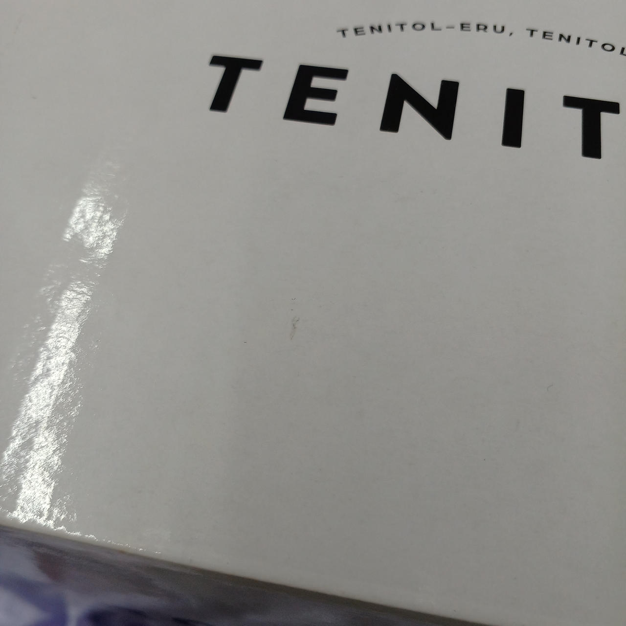 箱汚れあります。