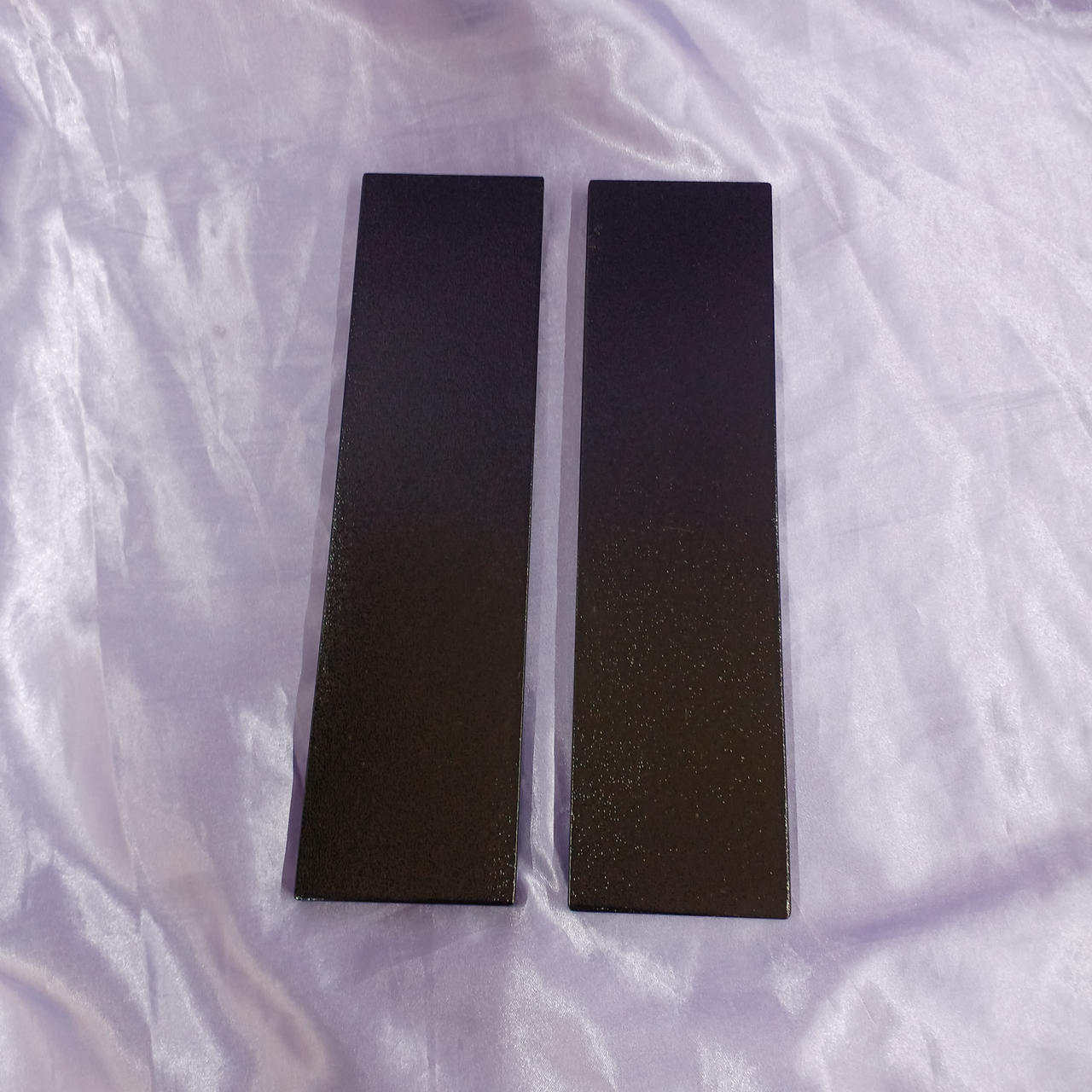 スレキズ・汚れあります。