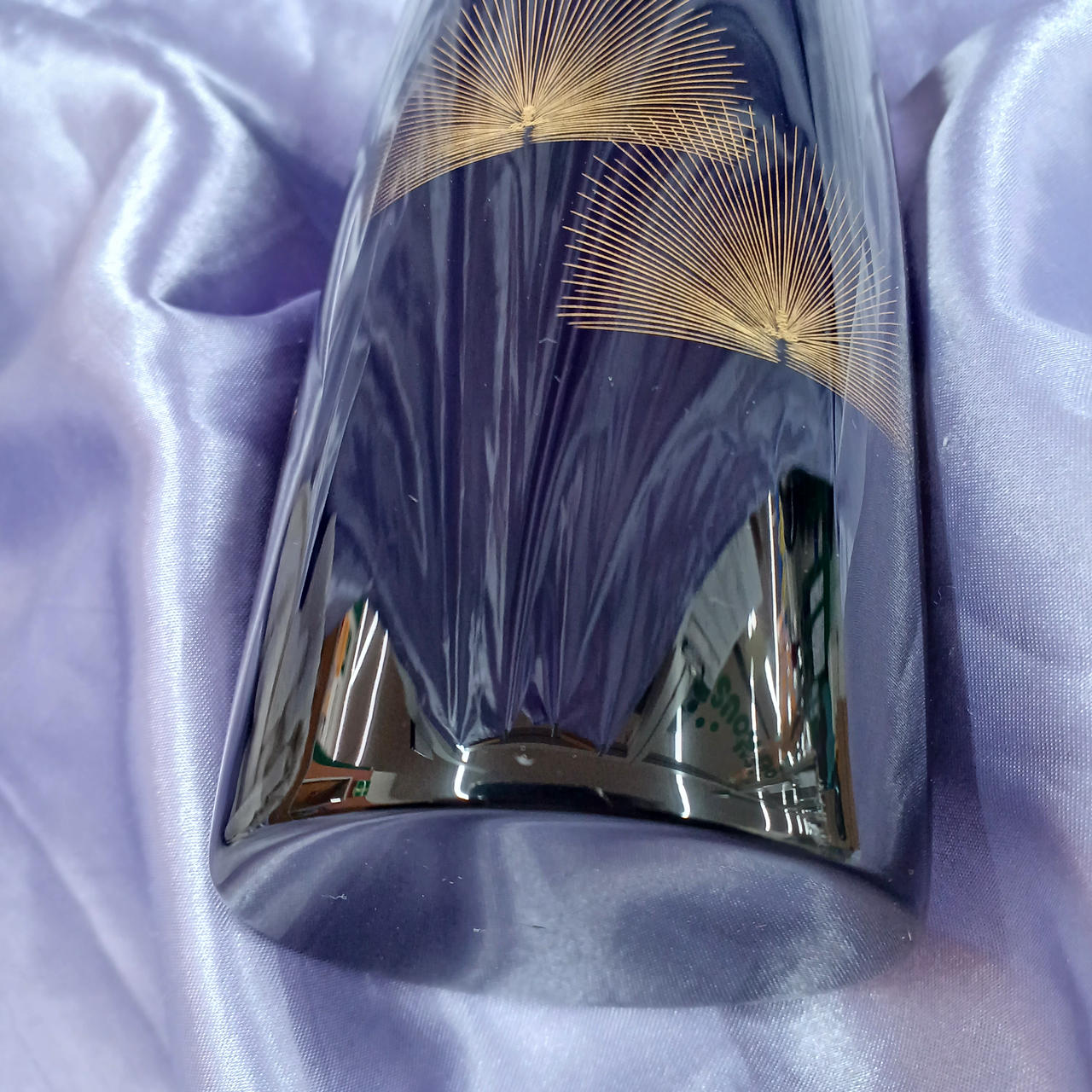 キズあります。